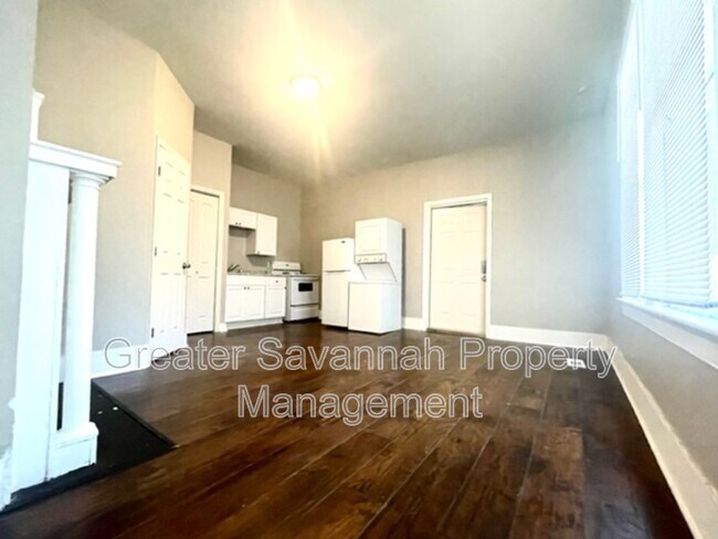 Photo - 721 E 36th St Unidad A