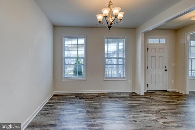 Photo - 336 Boxelder Dr