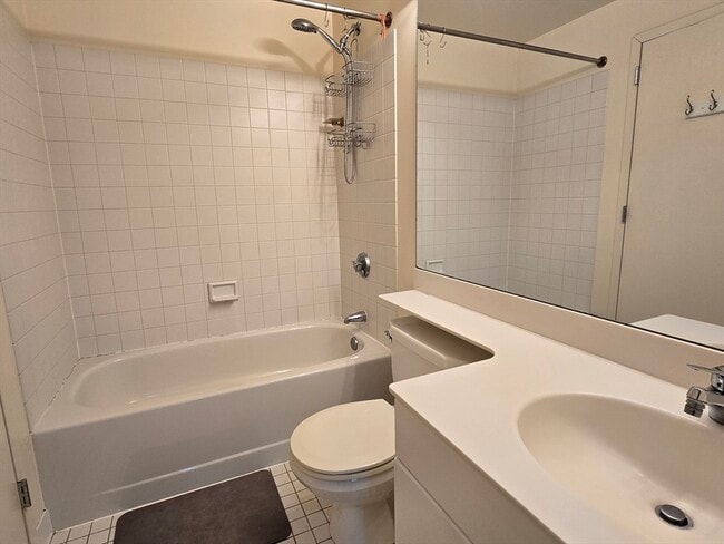 Photo - 950 Massachusetts Ave Unit 314