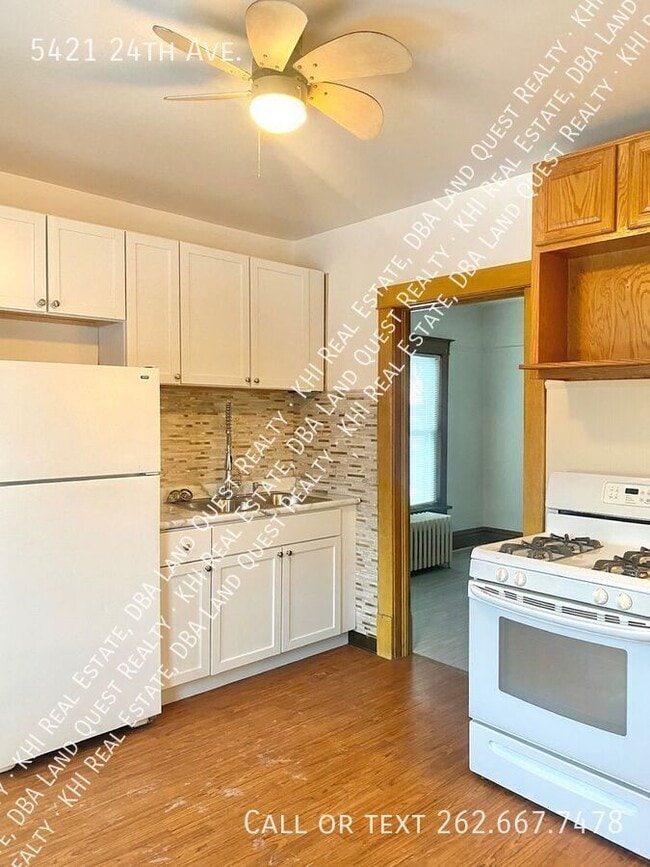 Building Photo - 5421 24th Ave Rental