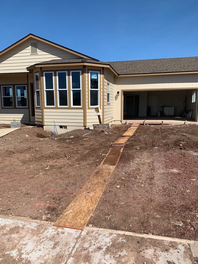Building Photo - Great Williams Home for Rent