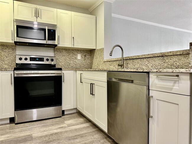 Photo - 15430 SW 82nd Ln Condo Unit 633