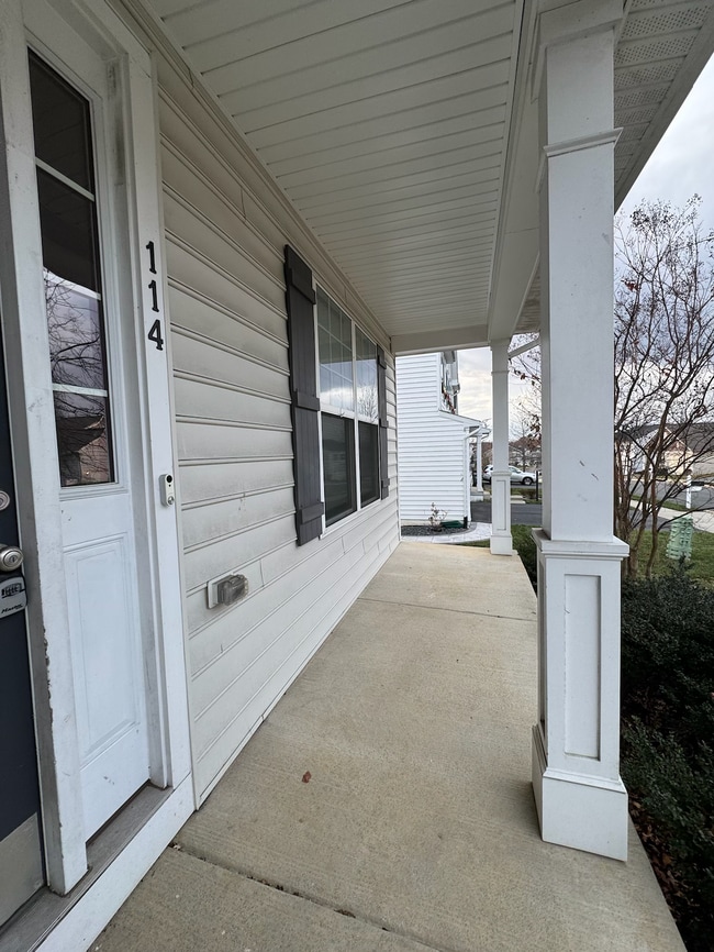 Photo - 114 Silver Comet Ct