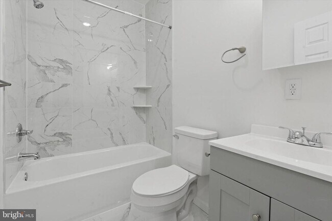 Photo - 3827 Cambridge St Unit 2