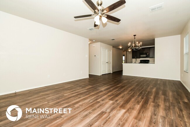 Photo - 5649 Hepburn St