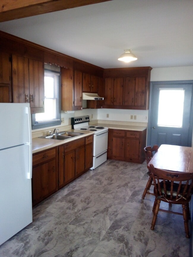 16'X10' - 703 Monroe St Unit 703-B Monroe St
