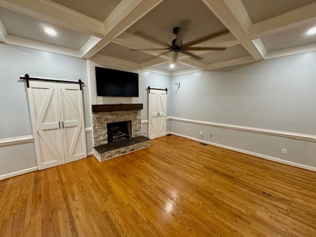 Photo - Woodberry, Clayton