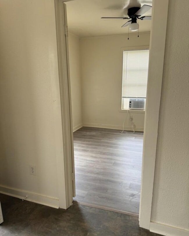 Photo - 1038 St Charles St