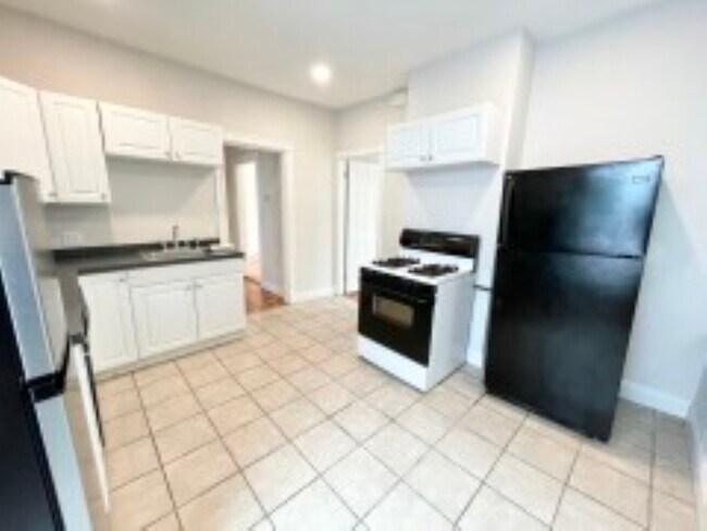 Photo - 276 E Cottage St Apartments Unit 2