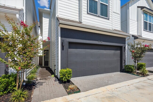 Photo - 8534 Adell Rose Ln