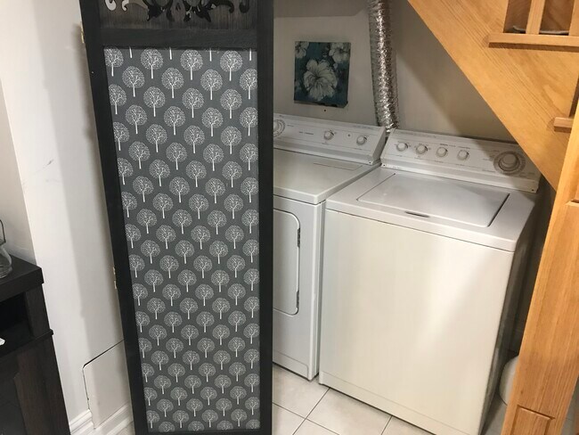 Photo - 289 Laurentian Av