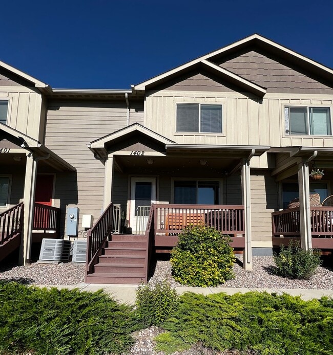 Building Photo - 2 Bedroom 2.5 bathroom Townhouse in Greeley