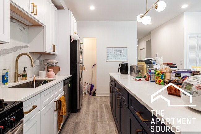 Photo - 4939 N Saint Louis Ave Unit 3