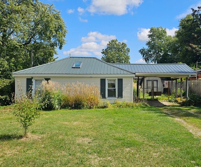 Building Photo - 1227 Broad St Rental