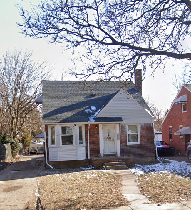 Photo - 12886 Riad St