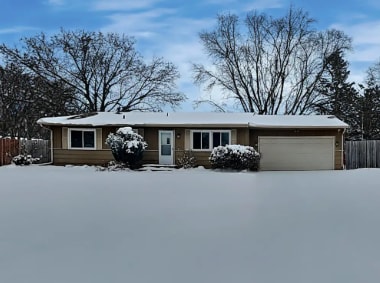 Building Photo - 5700 79th Ave N