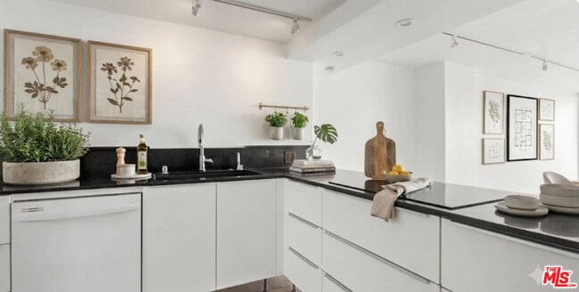 Photo - 4314 Marina City Dr Unit 924