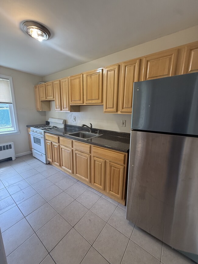 Building Photo - 935 Broad St Unit 13A