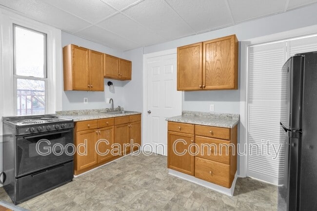 Photo - 131 Allen St Unit 12