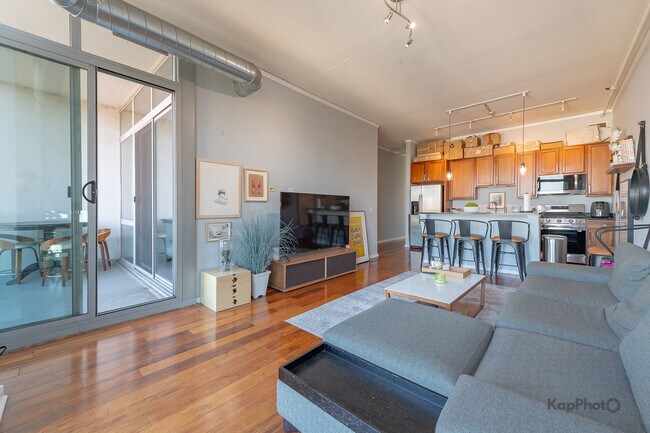 Photo - 1819 S Michigan Ave Unidad 601