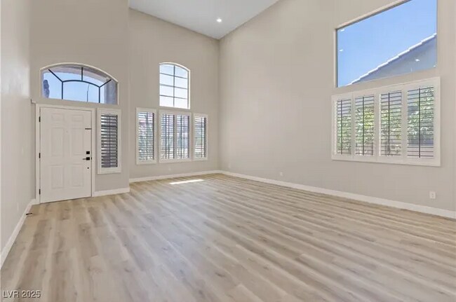 Photo - 9272 W Viking Rd