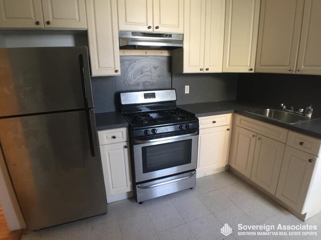 Photo - 175 Pinehurst Ave Unit 5F