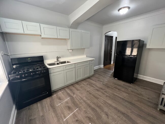 Photo - 1443 W 93rd St Unit 3