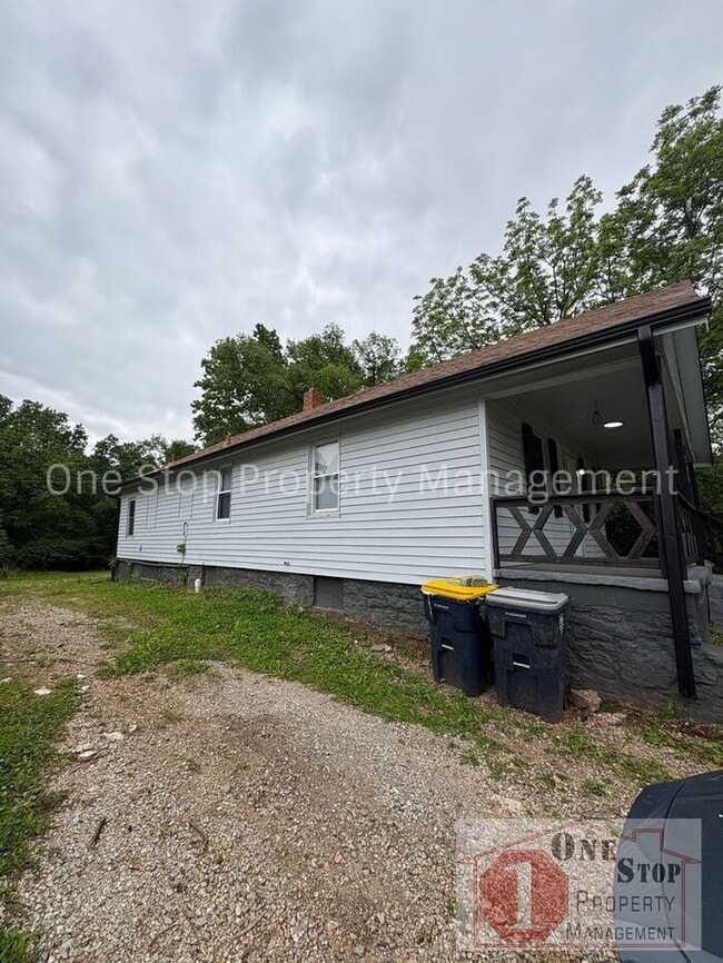 Photo - Beautiful 3 Bedroom 2 Bathroom in Kansas City!
