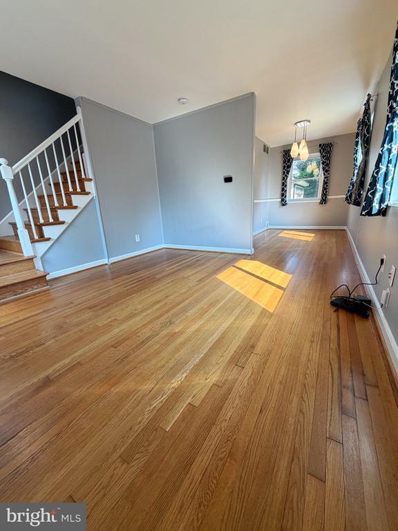 Photo - 113 S Gordon St