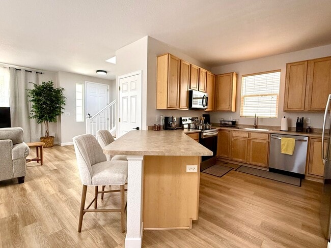 Photo - 2132 Clipper Way