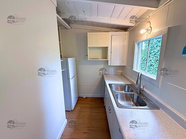 Photo - 304 N Rios Ave Unidad 304 N Rios Ave #B