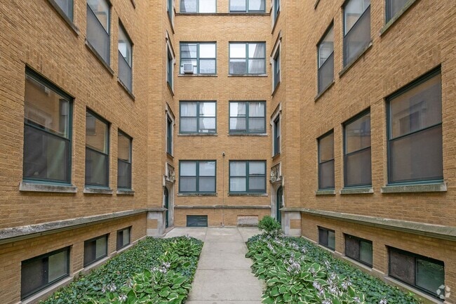 Building Photo - One Bedroom Unit in South Shore Rental