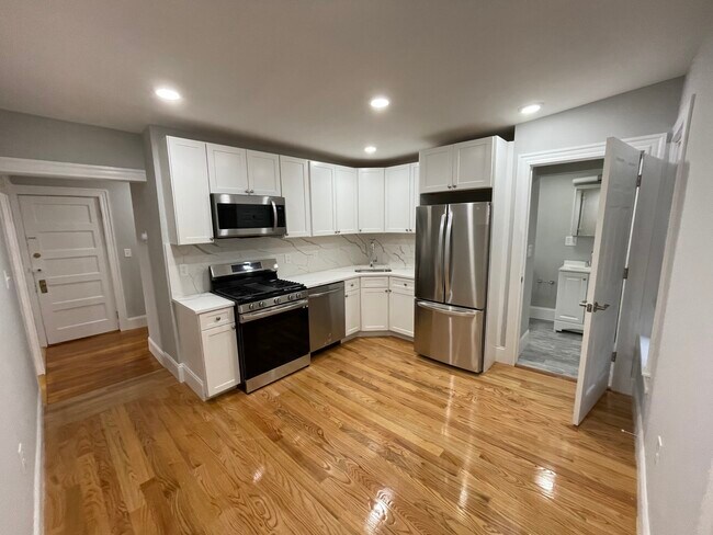Photo - 3 Mossland St Unit 3