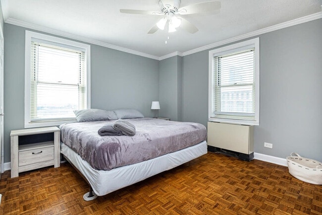 Photo - 300 W Peachtree St NW Unidad ID1299363P