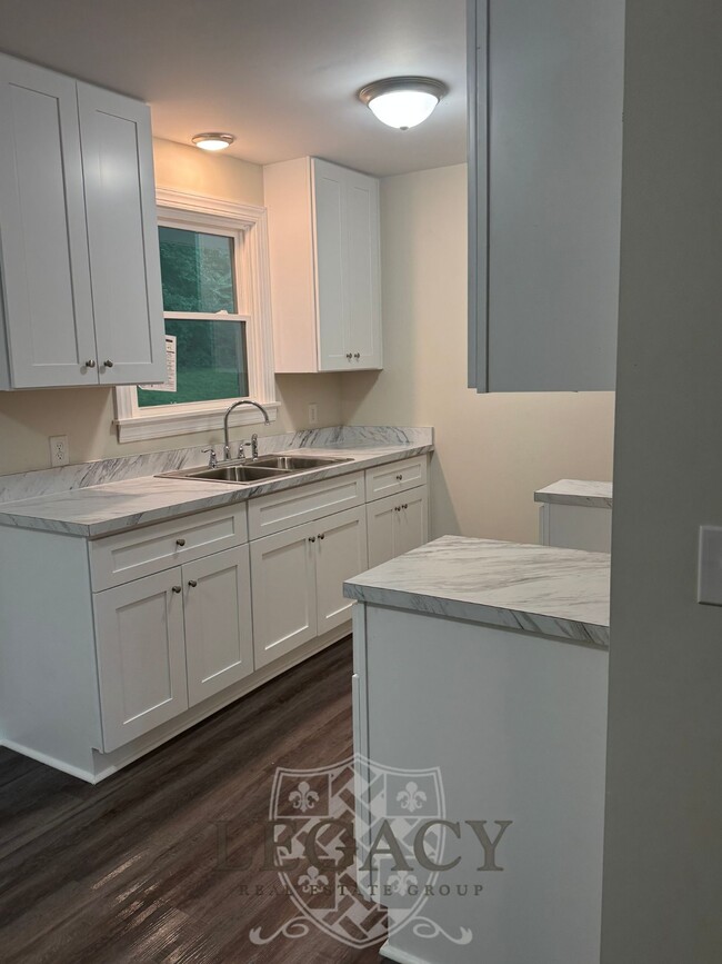 Photo - 2316 Woodridge Dr