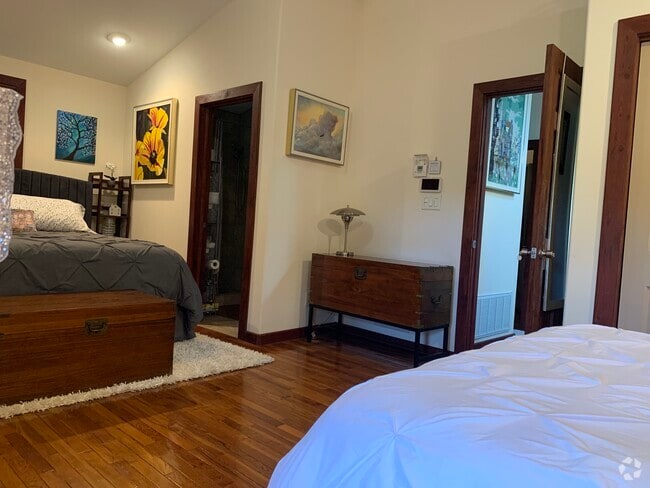 Room #A. For rent. 2 beds in one room. - 905 Prospect Ave Unit B Rental