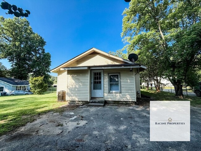 Country living in Marietta - Country living in Marietta House