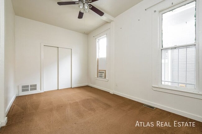 Photo - 3102 Wyandot St