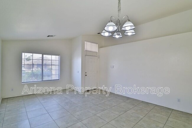 Photo - 1710 E Horseshoe Ave