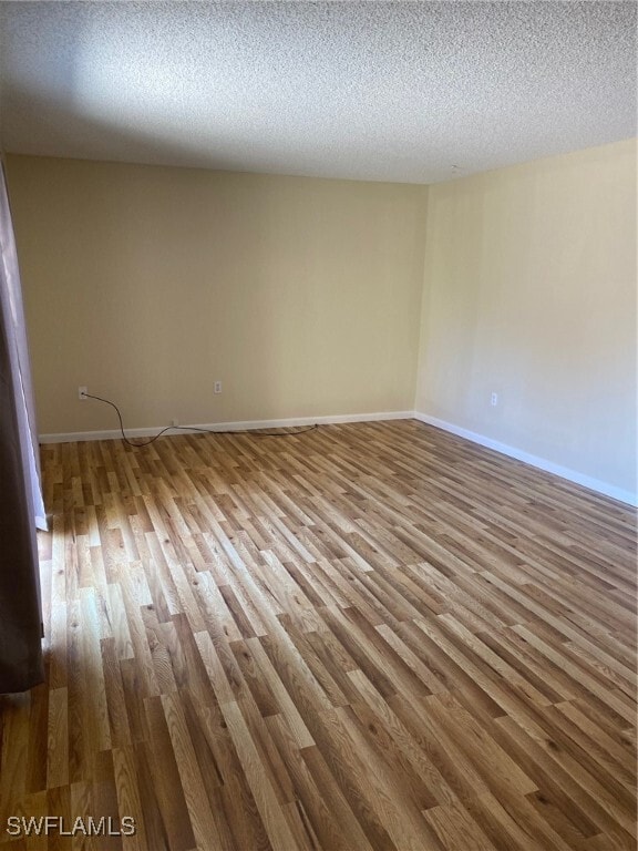 Building Photo - 5239 Cedarbend Dr