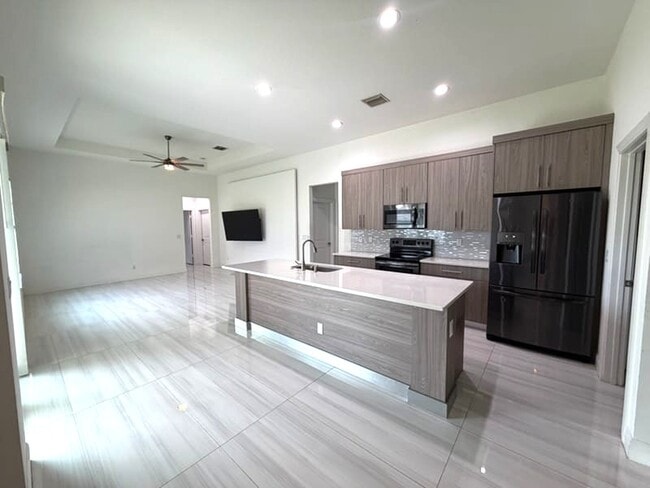 Photo - 1730 SW California Blvd