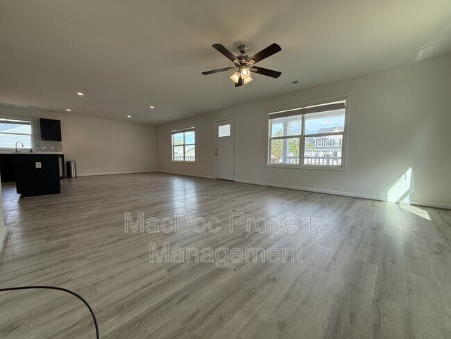 Photo - 990 Ebb Tide Dr