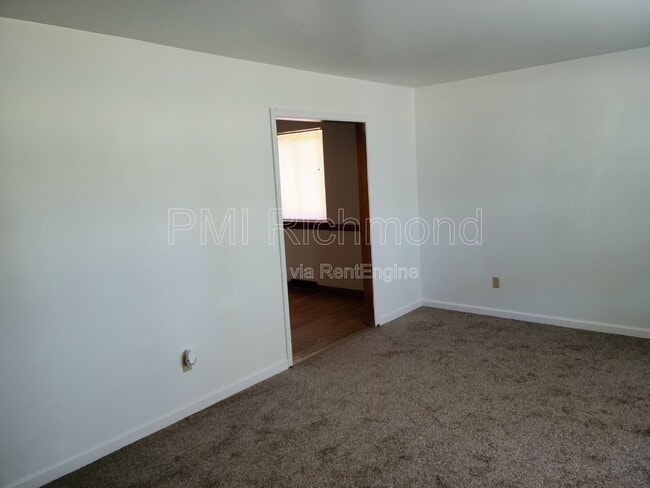 Photo - 8010 Sycamore Ln
