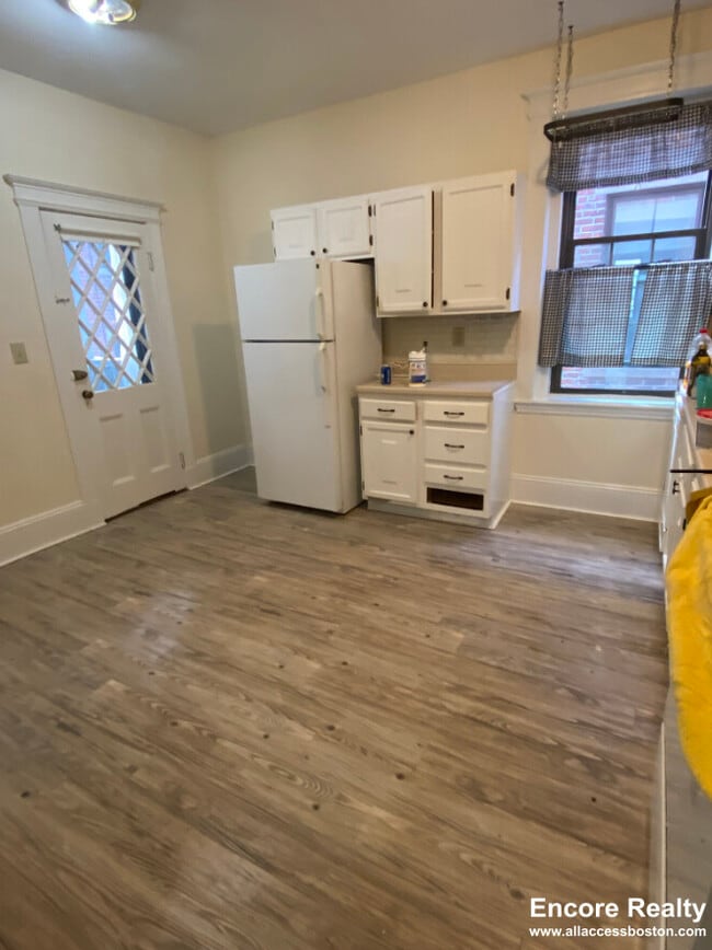 Photo - 75 Longwood Ave Unit 2R