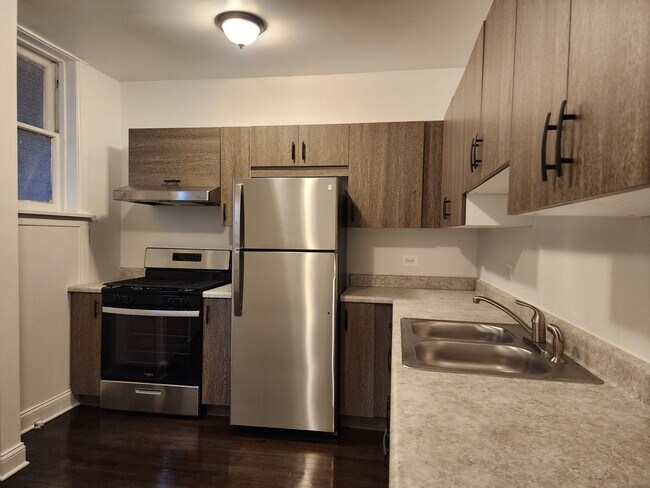 Photo - 2104 W Birchwood Ave Unit 06-2