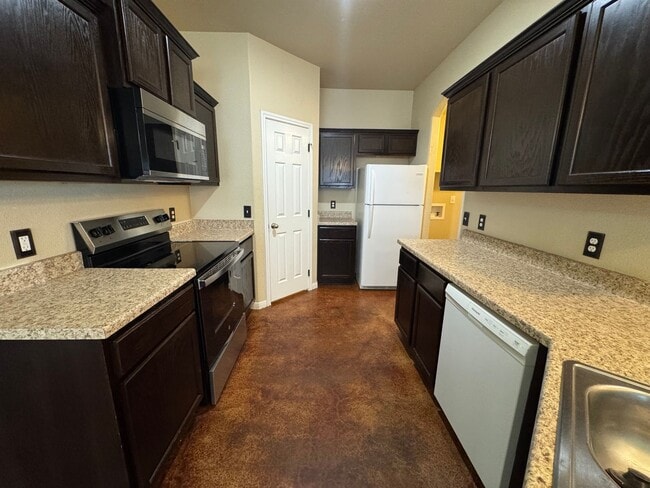 Photo - 4305 Cambridge Dr Unit #A