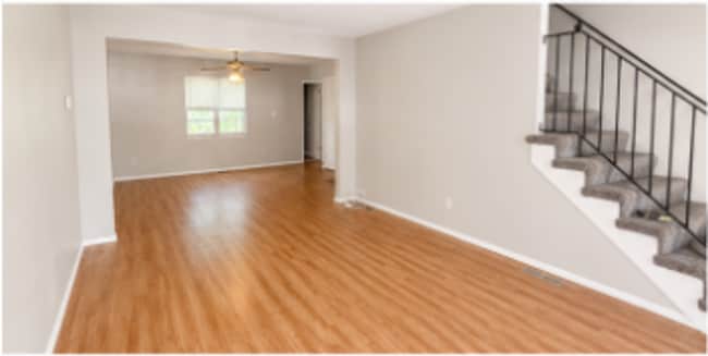 Photo - Spacious 3+ Bedroom 1/2 Duplex for Rent