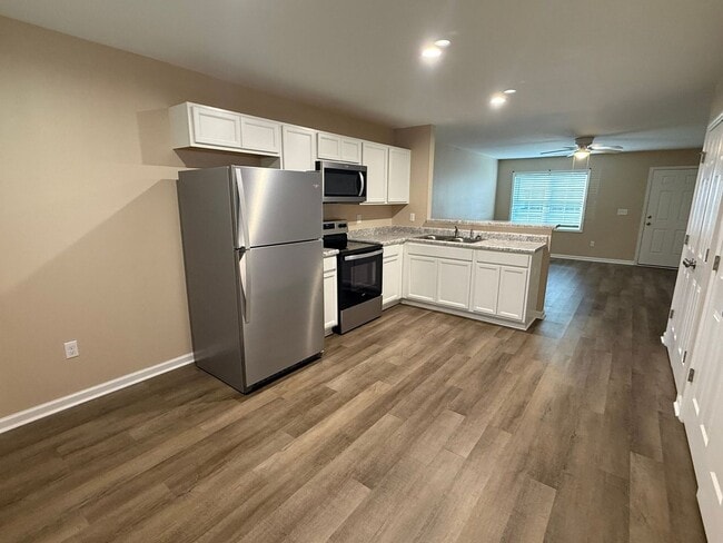 Photo - 2 Bedroom, 2 bath duplex.