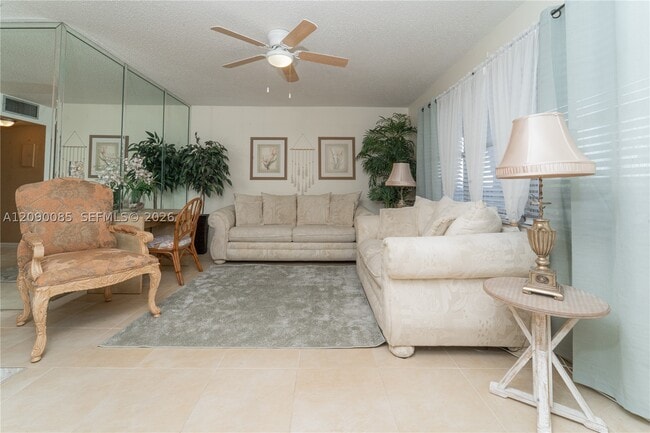 Photo - 3205 Portofino D4 Unit D4
