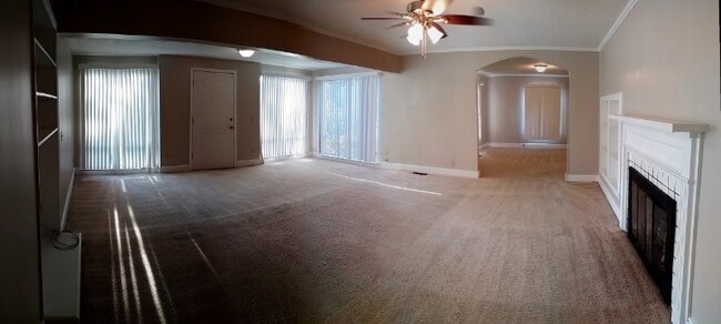 Photo - 390 N Lanier St